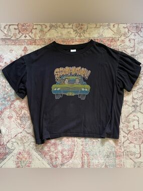 Gildan Black Scooby-Natural Graphic Tee